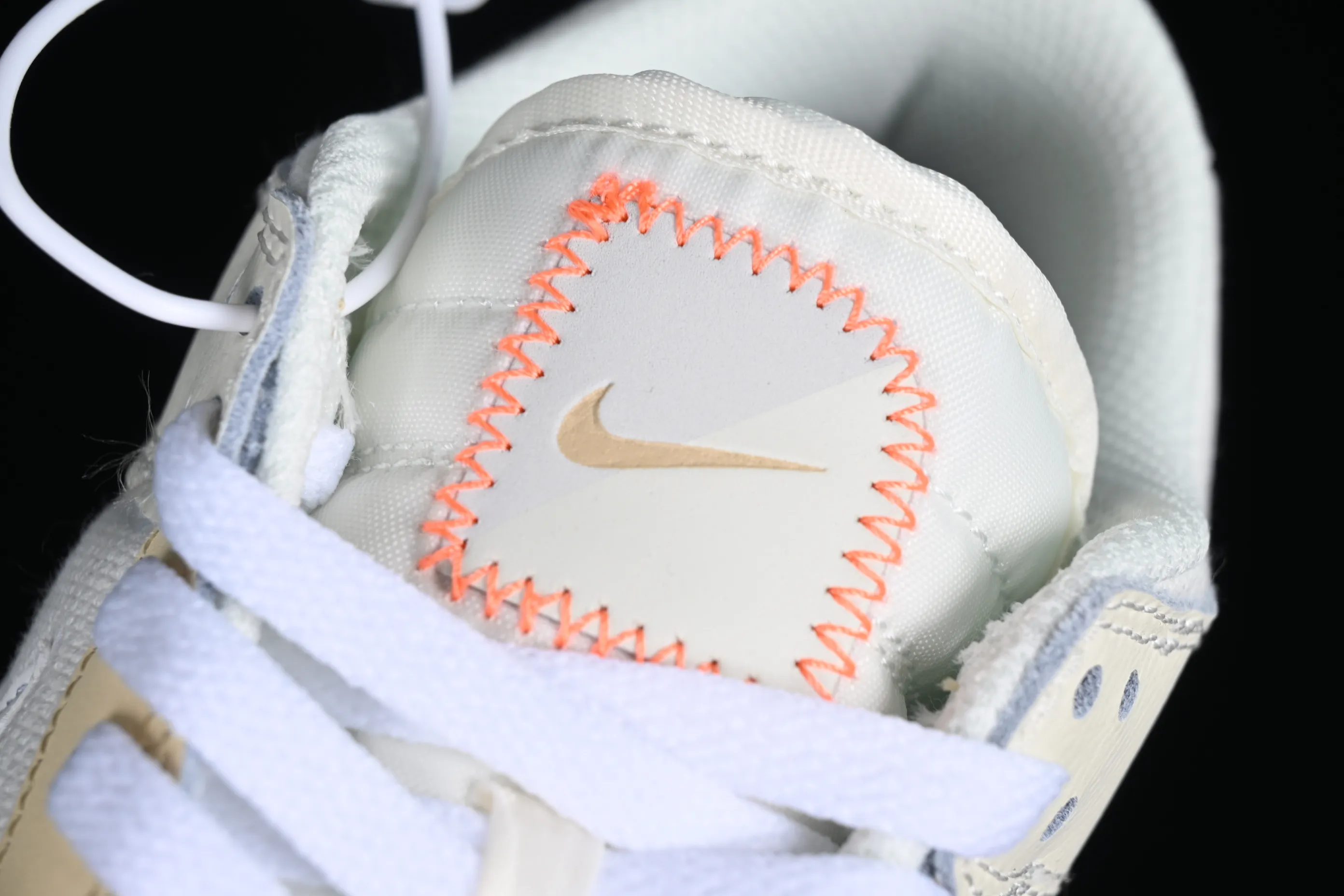 All Categories Nk SB Dunk Series Nk SB Dunk Low Low-top sneakers Cost-effective version Nk Dunk Low "If Lost Return To" Mixed stitching SB low-top sports and leisure sneakers FJ5475-100